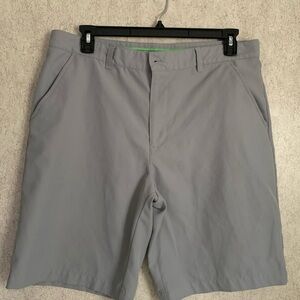 Izod Men's Light Gray Flat Front Golf Shorts 36